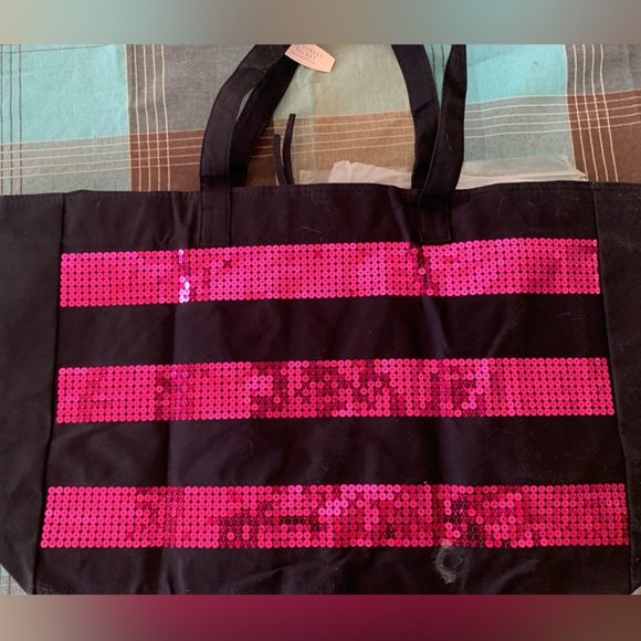 Large Victoria’s Secret tote bag NWT - Picture 2 of 3